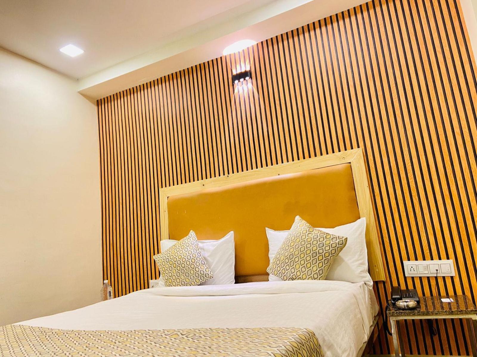 Hotel Alexa By Abc Ahmedabad Extérieur photo