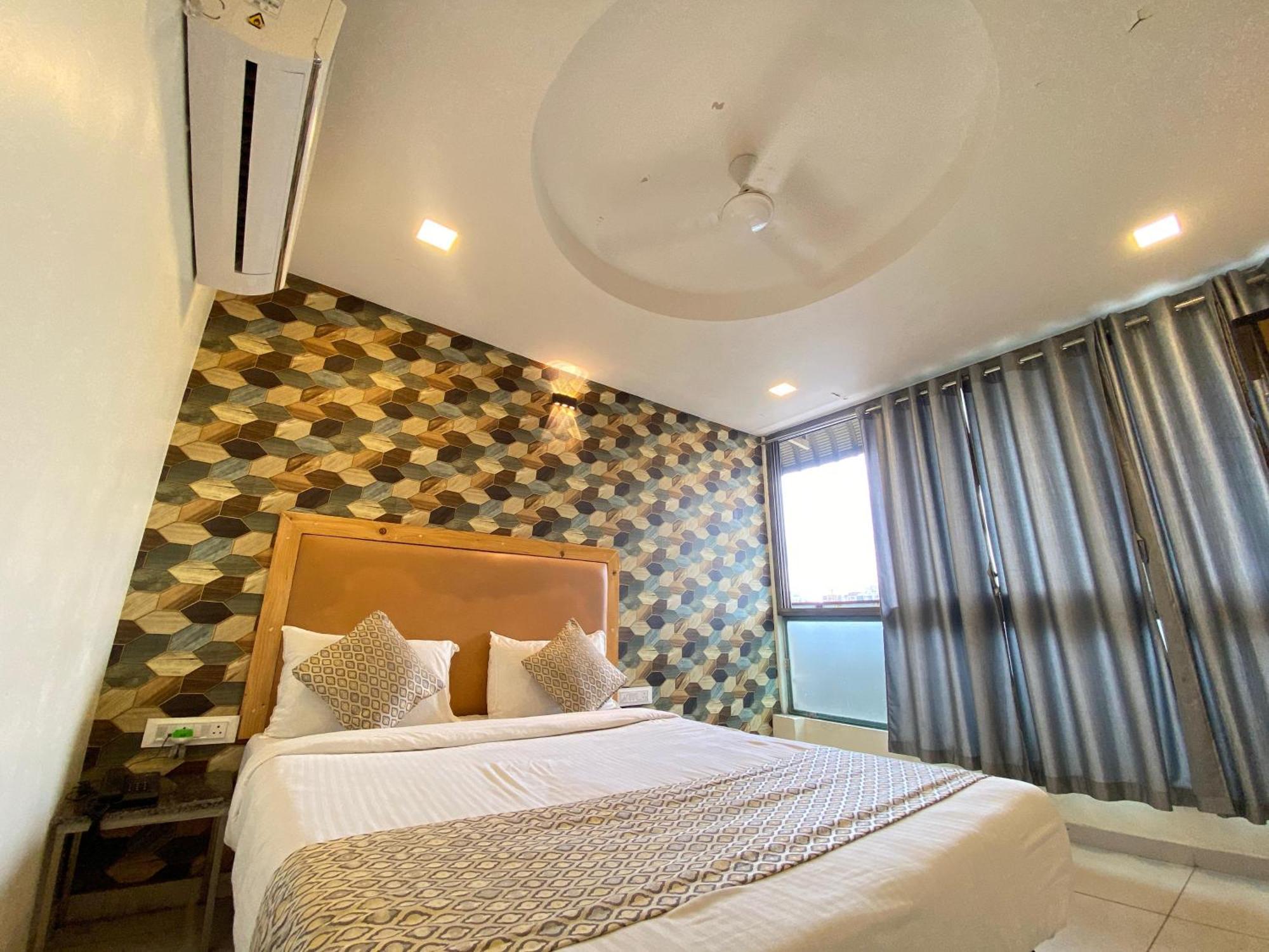 Hotel Alexa By Abc Ahmedabad Extérieur photo